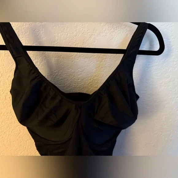 Bali Firm Control Body Shaper | 4ODD | Smooth | Good Compression | NWT - Picture 9 of 13